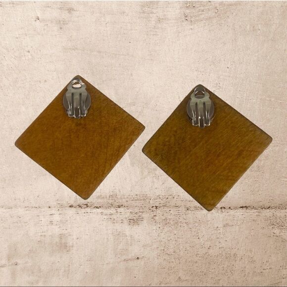 Clip-On Brown Wood Pyramid / Square Earrings - Picture 4 of 7